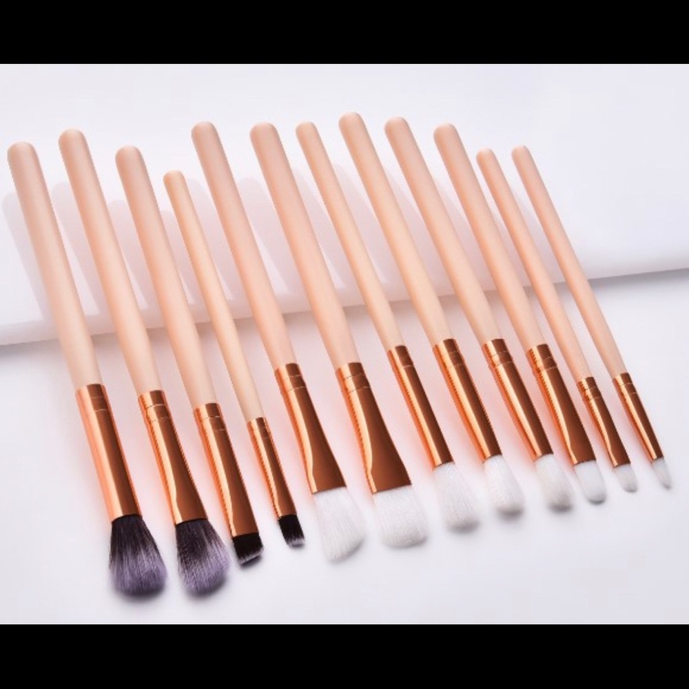 Small brushes - Picture 2 of 2